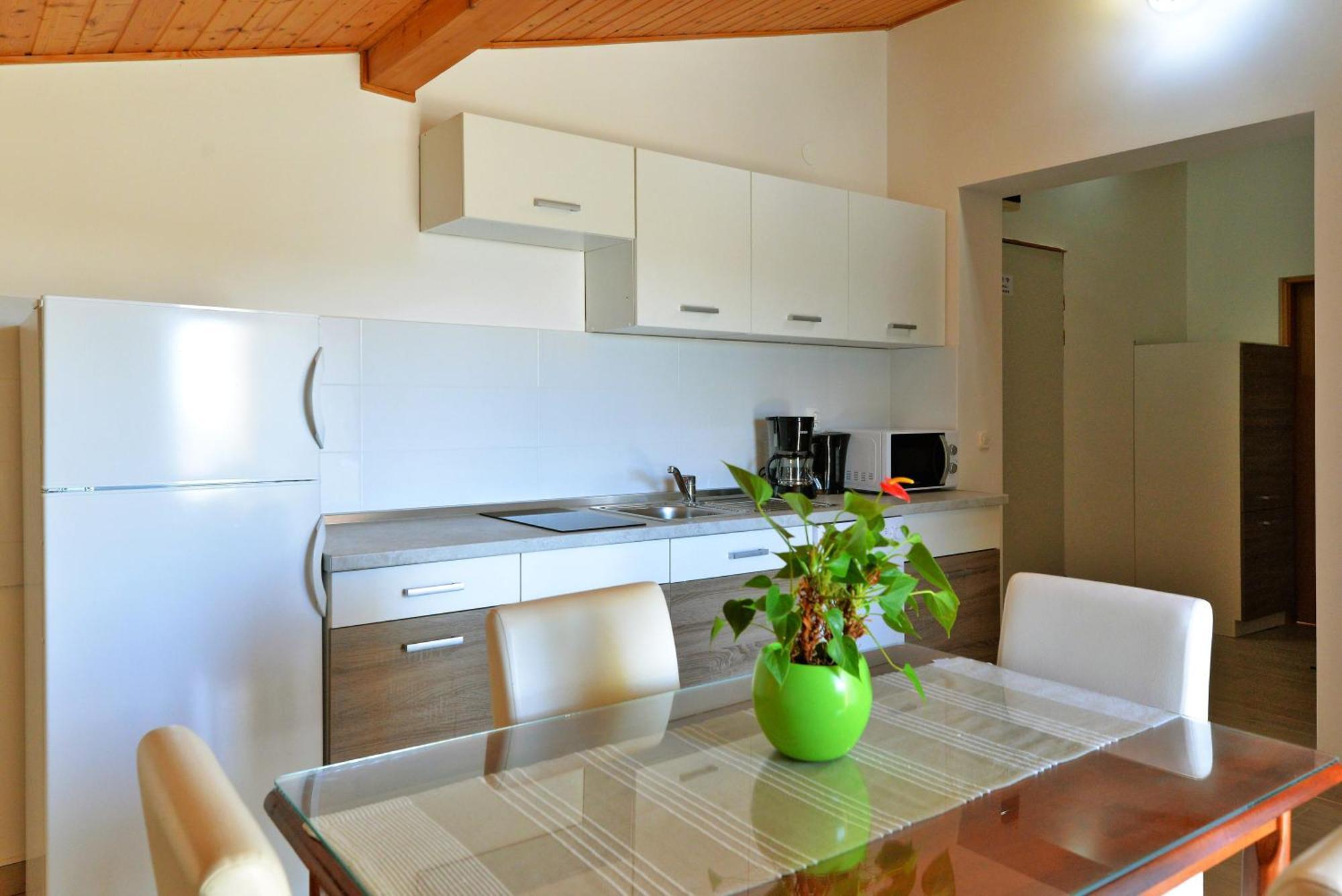 Apartments Goranka ムルテル エクステリア 写真