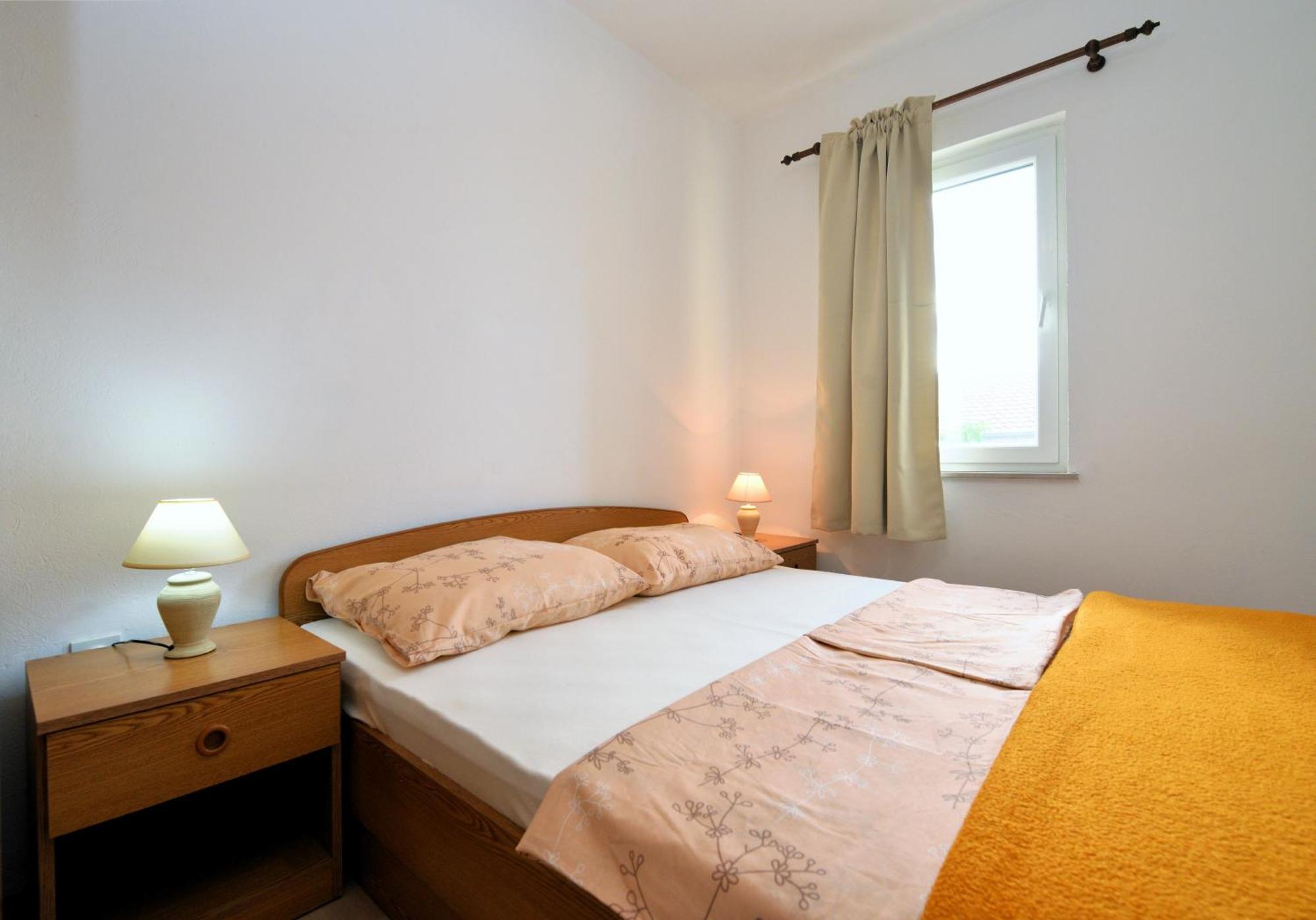 Apartments Goranka ムルテル エクステリア 写真