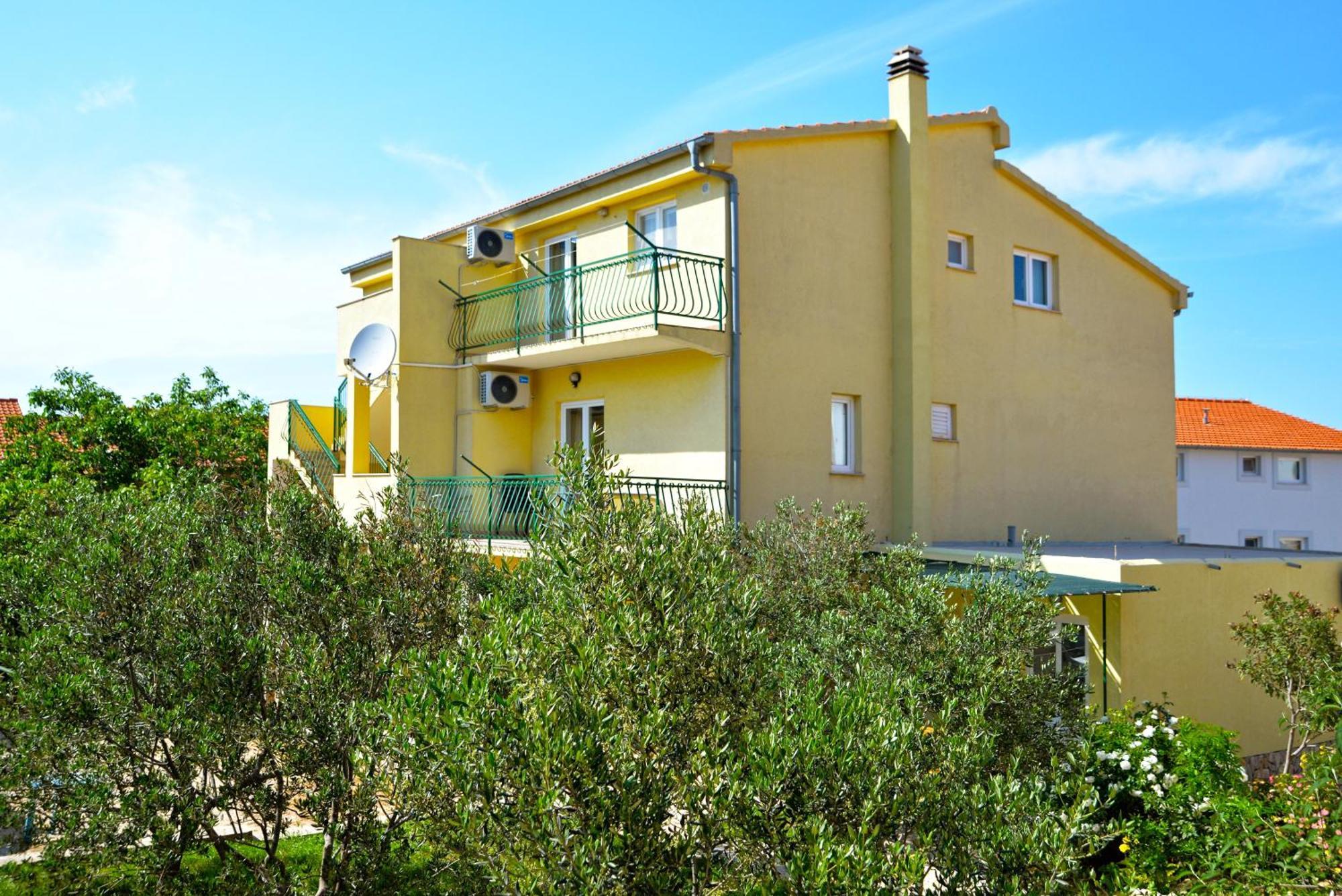 Apartments Goranka ムルテル エクステリア 写真